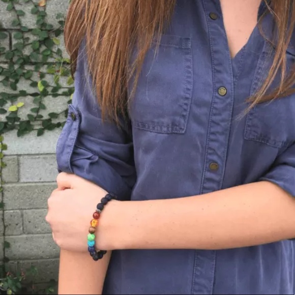 7 chakra healing beaded bracelet lava stone NEW - Picture 4 of 8